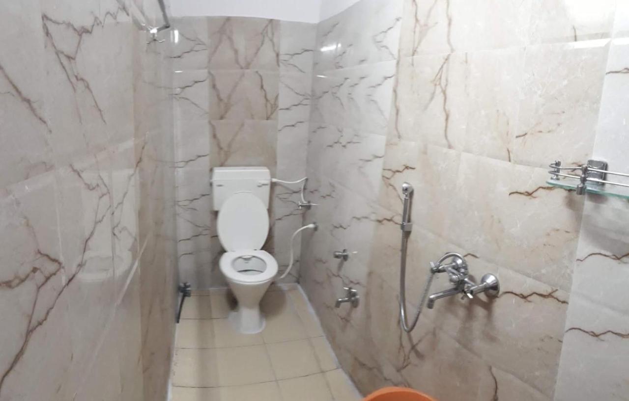Uttarkāshi Hotel Himalayan Inn מראה חיצוני תמונה